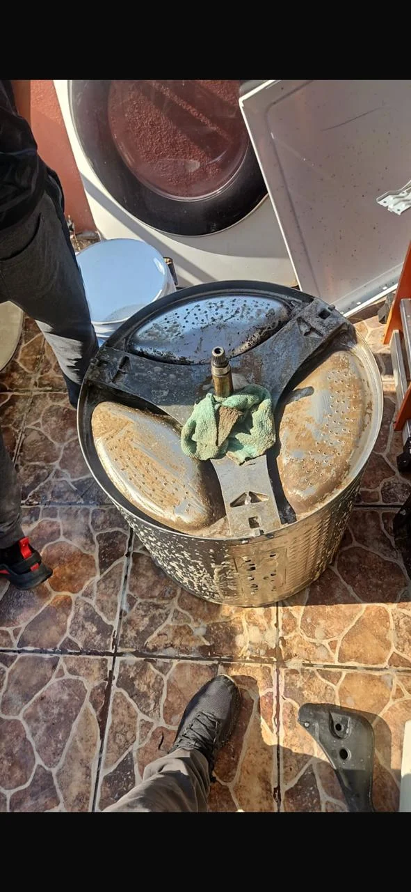 Extracción de tambor de acero inoxidable y cambio de baleros